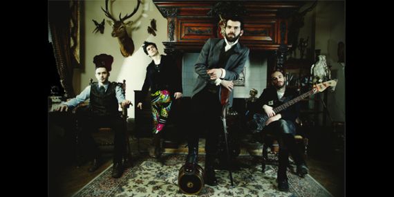 Robin And The Backstabbers anunta noi concerte
